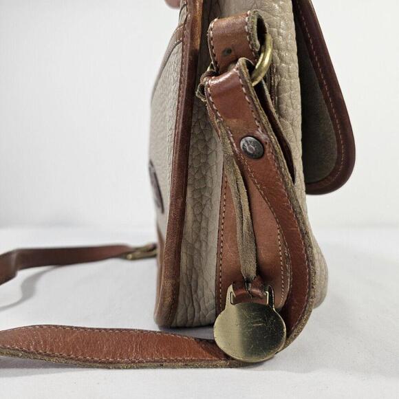 Dooney & Bourke Vintage Essex Cream  Tan Shoulder Pebbled Leather Purse Bag Read - Picture 2 of 11